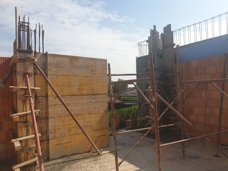 Etapa 9 | Armare și betonare stâlpi etaj